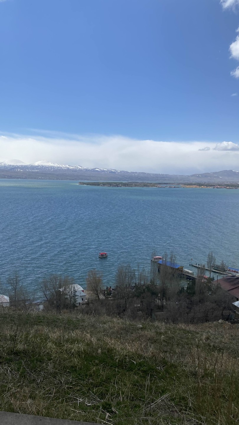 Армения за 1 день: Храм Гарни, монастырь Гегард и озеро Севан (Валентина)