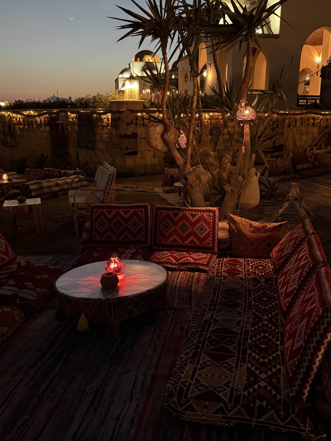 Прекрасная прогулка и классная экскурсия для атмосферного вечера. У нас была гид Екатерина — все очень