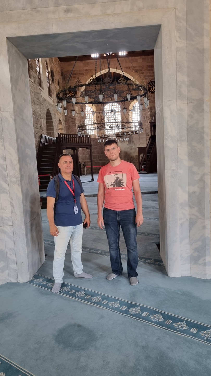 Обзорная экскурсия - очень ответственное мероприятие. Это как при знакомстве с человеком, когда от первых трёх