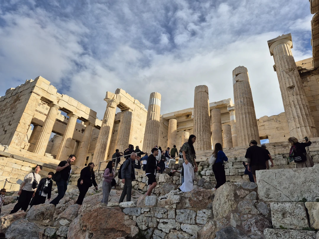 Нам всей семьёй экскурсия очень понравилась! Было интересно с первой минуты — всё объяснялось простым языком