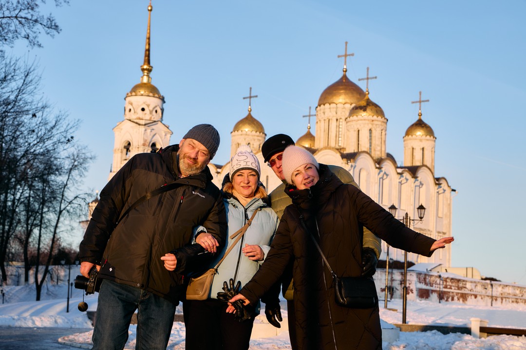 Спасибо Константину за лёгкую и яркую прогулку по городу. Т к экскурсию плотную по знаниям мы
