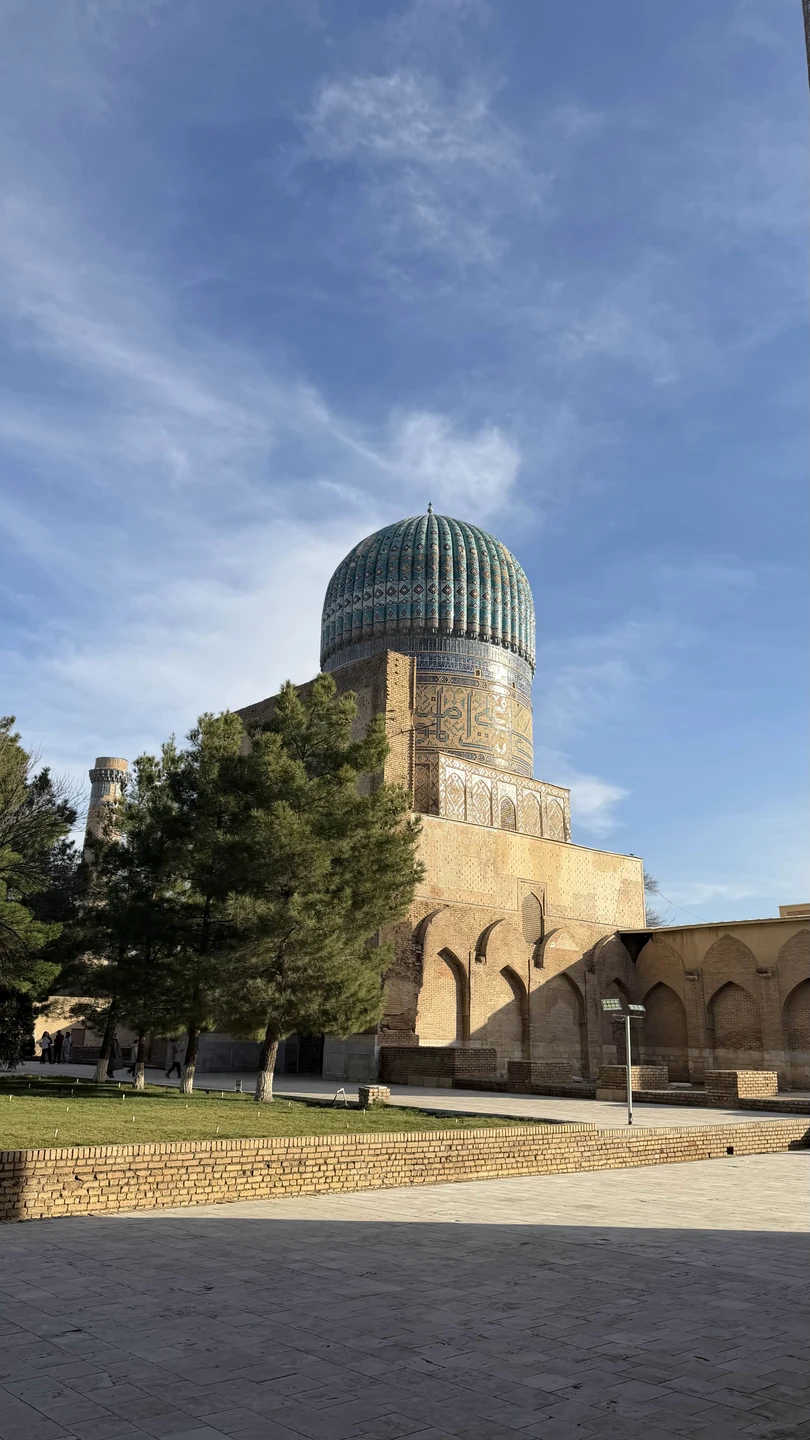 Экскурсия очень познавательная. Лучший гиду нас был, много исторических фактов рассказал, много интересных мест. Видно отдачу