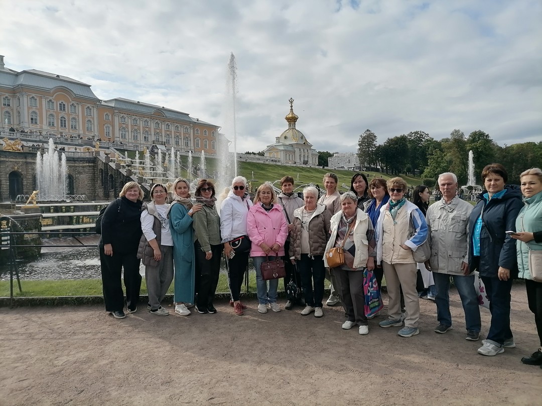 В Петергоф на скоростном судне: экскурсия по Нижнему парку и Большому дворцу (Олеся)