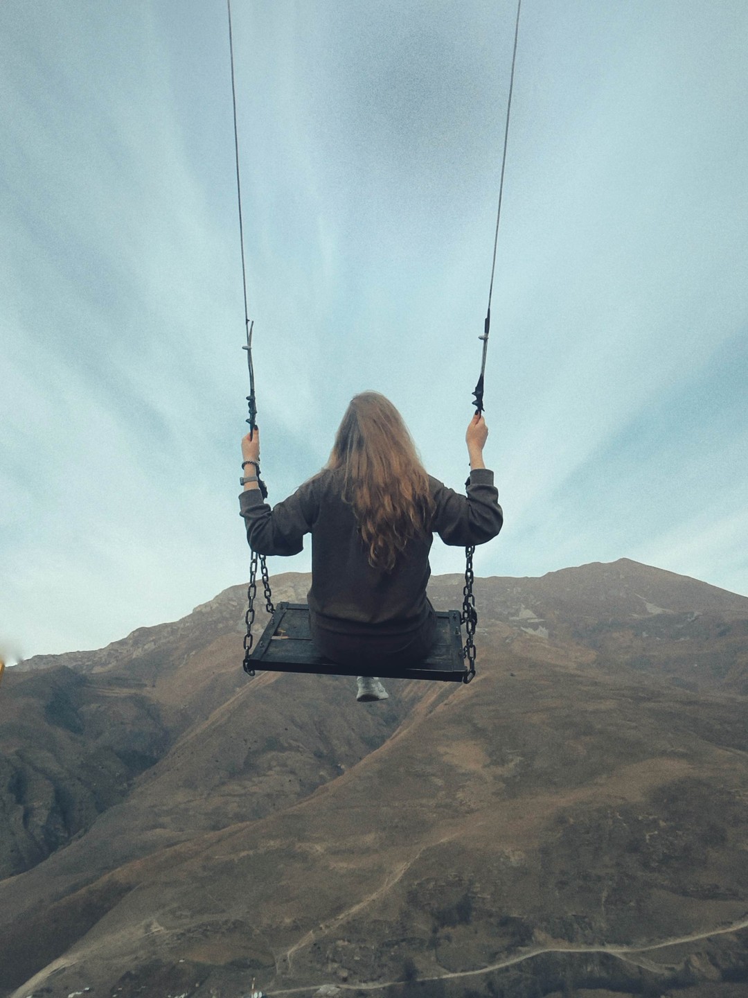 Мы приехали в Осетию в конце ноября, в связи с чем я очень переживала за горные