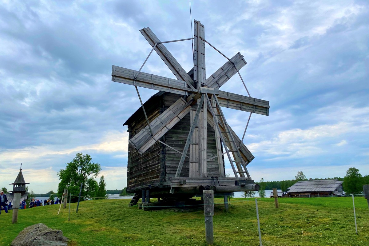 Фото 5 - Экскурсия: "Экспресс-тур по Карелии: Петрозаводск, Кижи, Марциальные воды и природные чудеса"