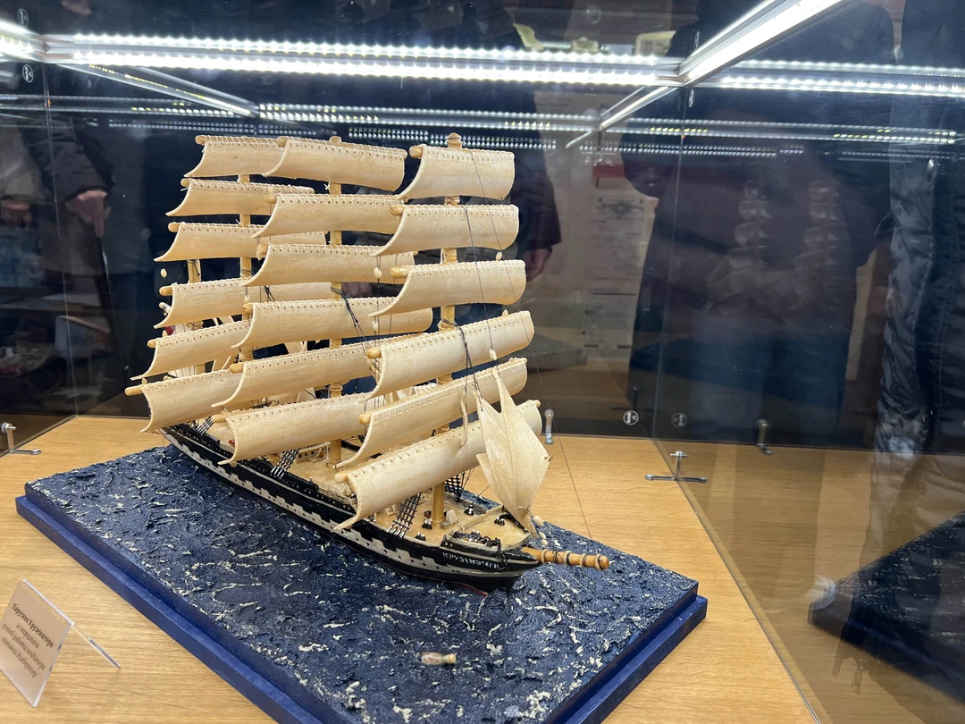 Очень удобный формат экскурсии. Мы прилетели рано, заселение в отдельный днем. Нас забрали прямо из аэропорта