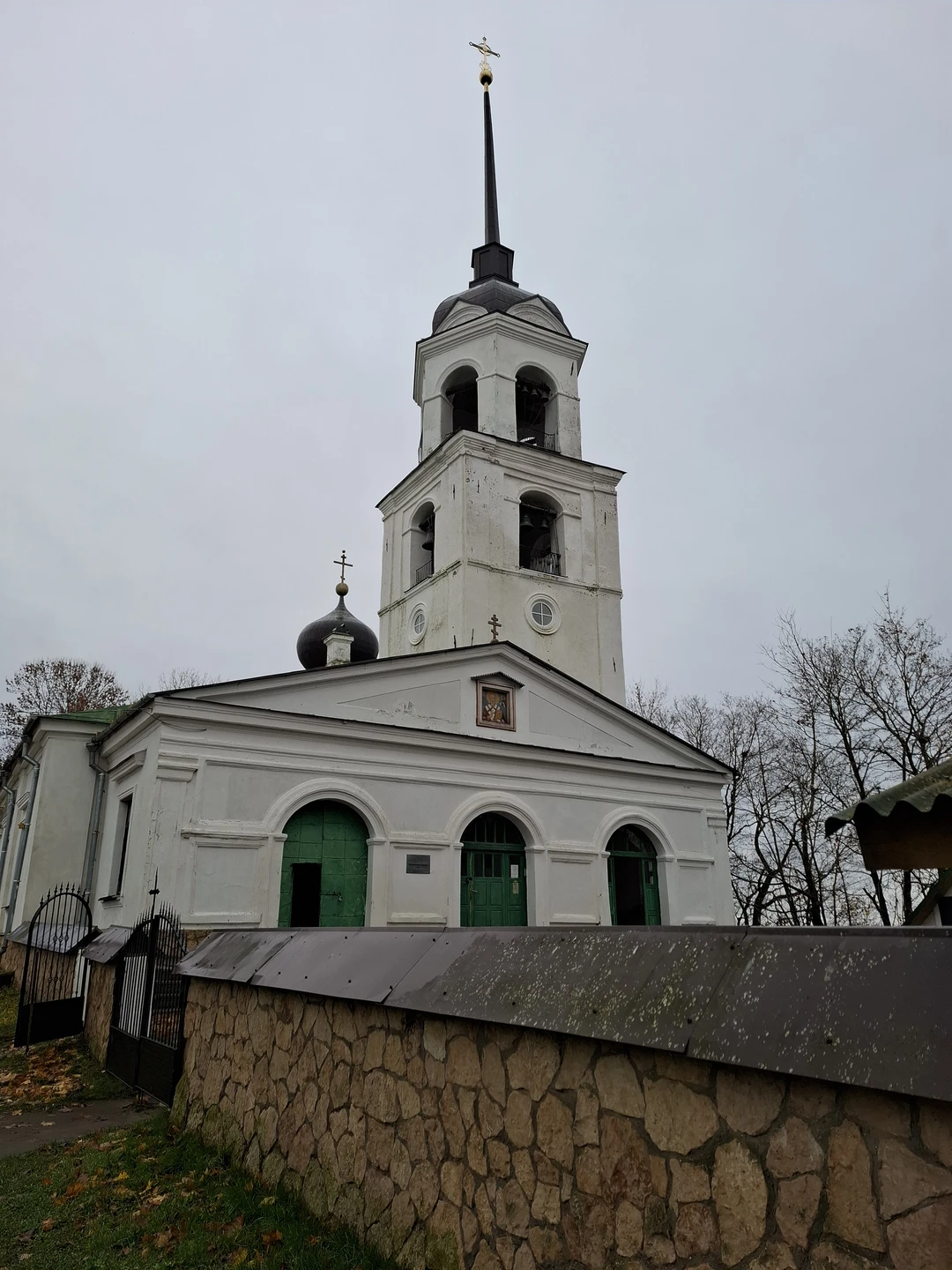 Побывали с семьей 5 человек с детьми 31.10.25. Интересная экскурсия. К островам можно попасть только по