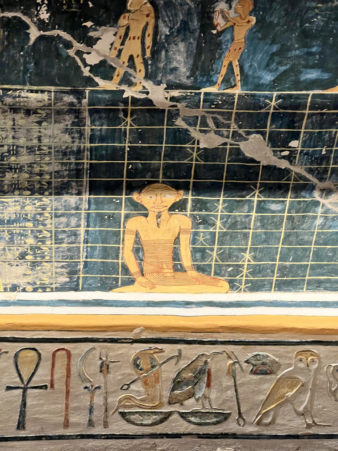 Ездили вдвоем с женой на индивидуальную экскурсию в Луксор. Отвезли и привезли с комфортом на легковой