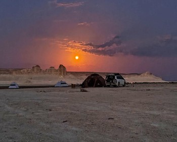 Урочища Кызылкуп и Бозжире: разноцветные горы, каньоны, Клыки и Гребень дракона