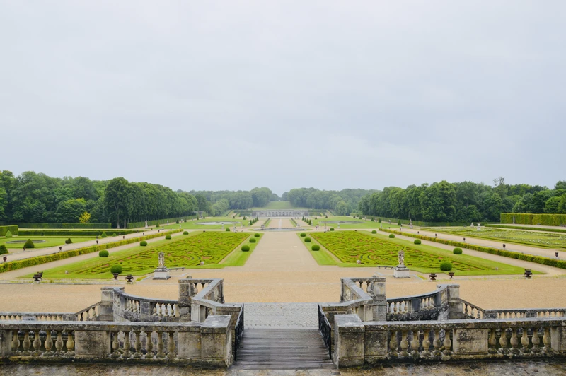 Замок Во-ле-Виконт - зависть короля, или Прототип Версаля
