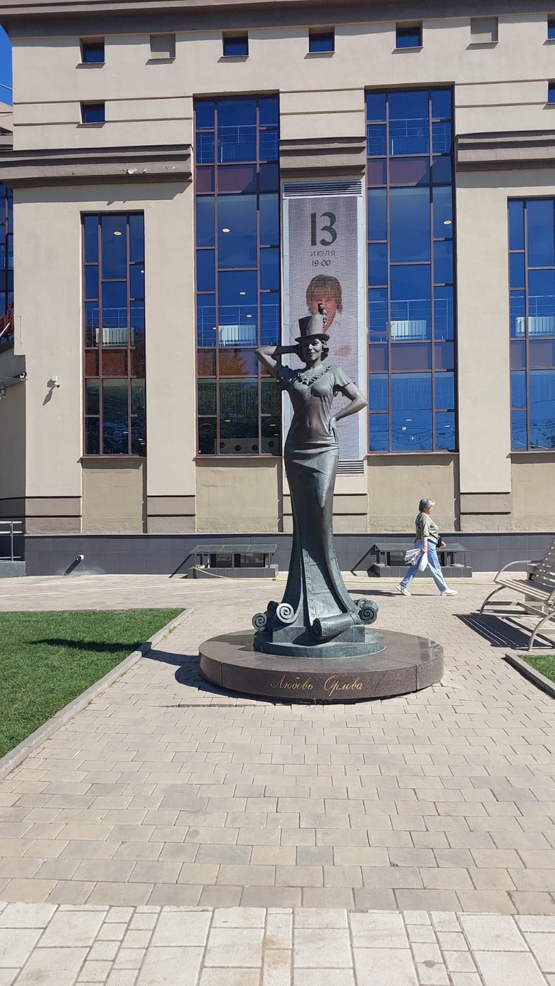 Были в Звенигороде в отличный солнечный день при комфортной погоде. Интересен город и выбранный маршрут. Гидом