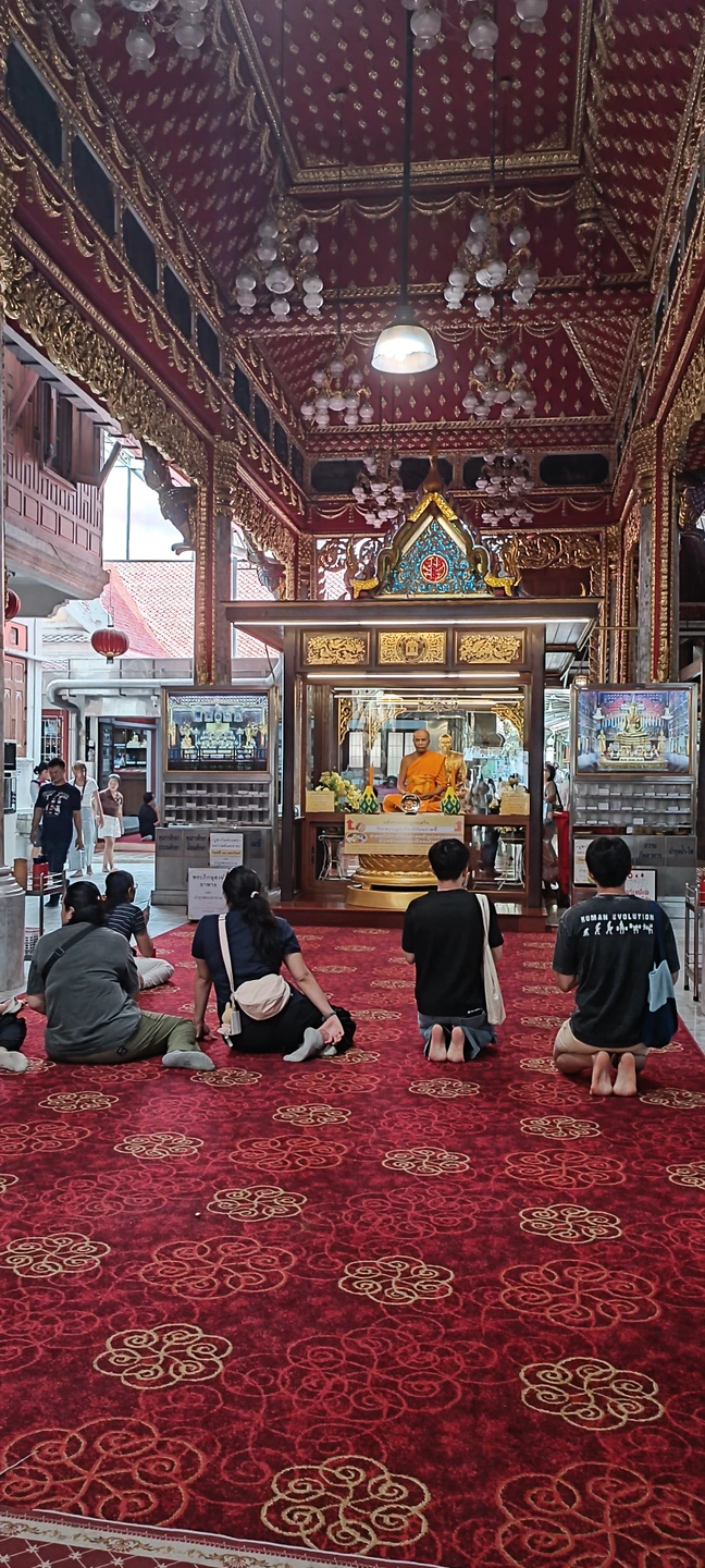 Отличная экскурсия. Нам с мужем очень понравилось. Роза - большая молодец!