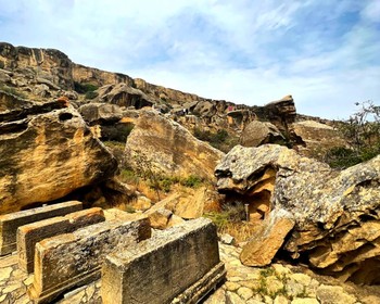 Гачрешский лес, Красная Слобода и село Хыналыг
