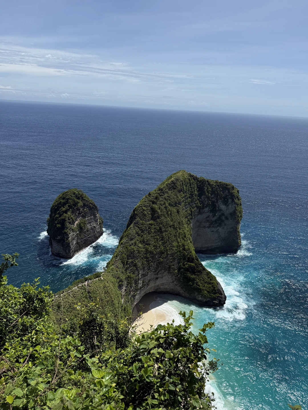 Экскурсия очень понравилась, виды невероятные. Снорклинг прошел отлично, увидели всех морских обитателей. Кафе было тоже очень красивое, еда вкусная