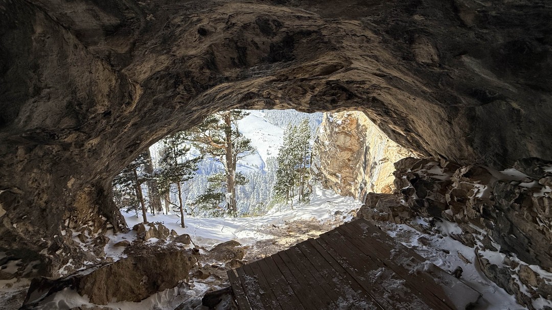 Поездка с гидом Батыром в предгорье Кавказа Лаго Наки останется в наших сердцах. Даже в зимний