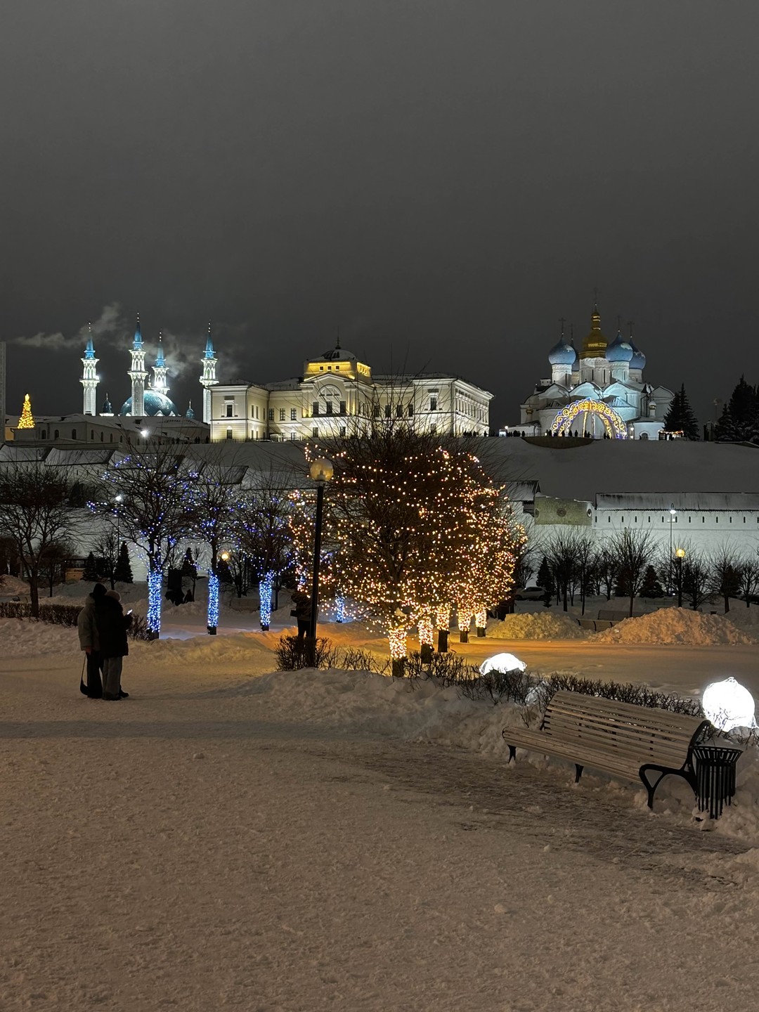Отличная ненапряжная экскурсия по вечерней Казани! Самые красивые подсвеченные локации города! Рекомендую! 😊