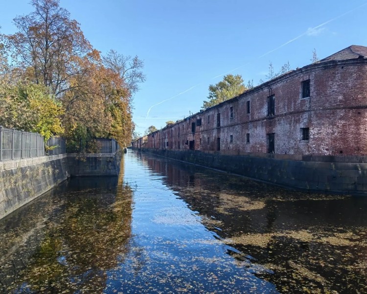 В морской пригород Петербурга - Кронштадт