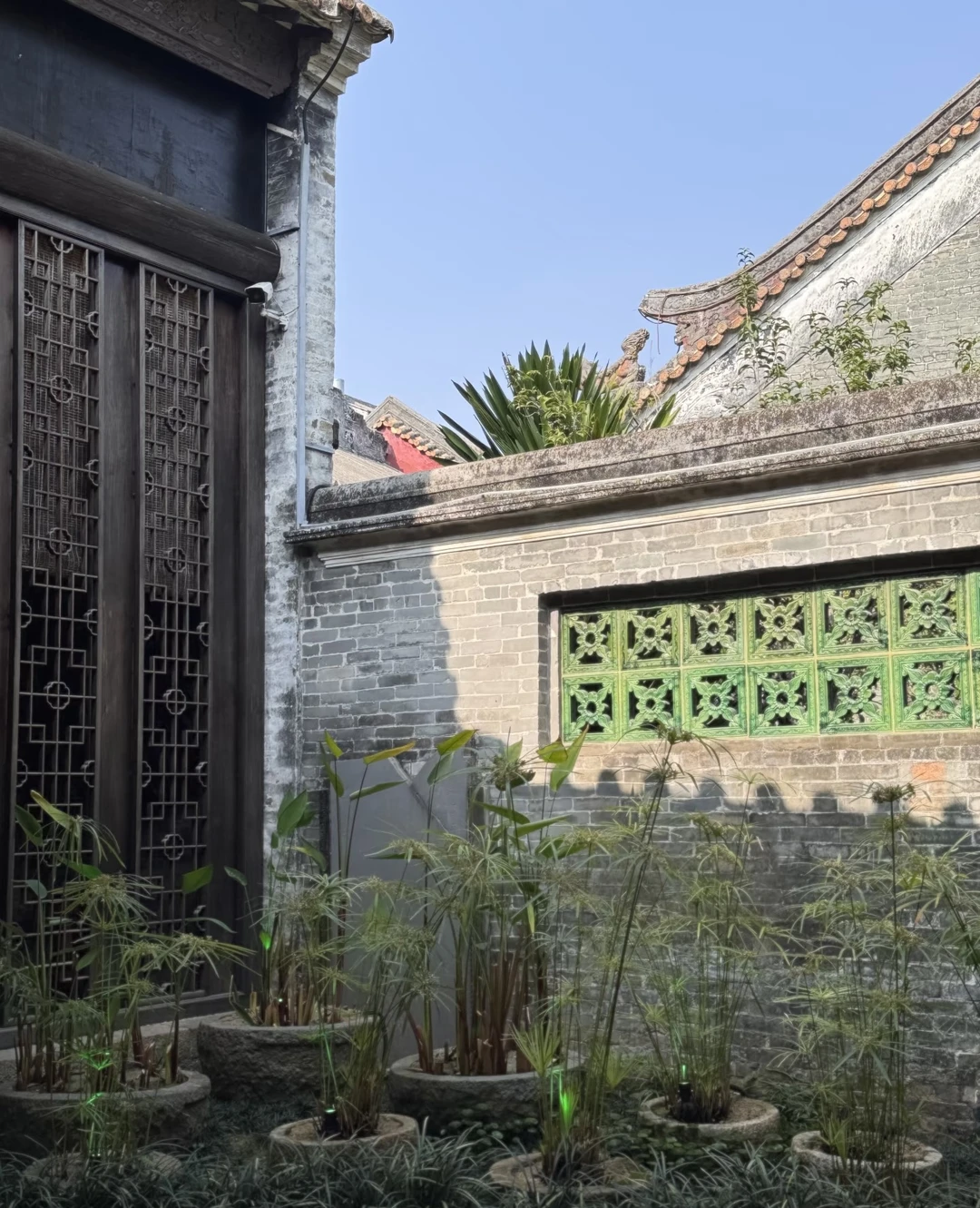 У нас был прекрасный день в Шаване. Нам очень понравилось знакомиться с местной культурой, традиционной архитектурой