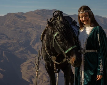Хунзахское плато, водопады Итлятляр и Тобот, Каменная чаша