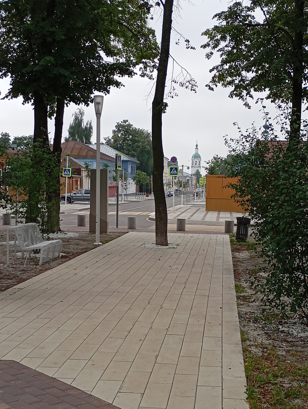 Замечательный гид и интересное путешествие по городу