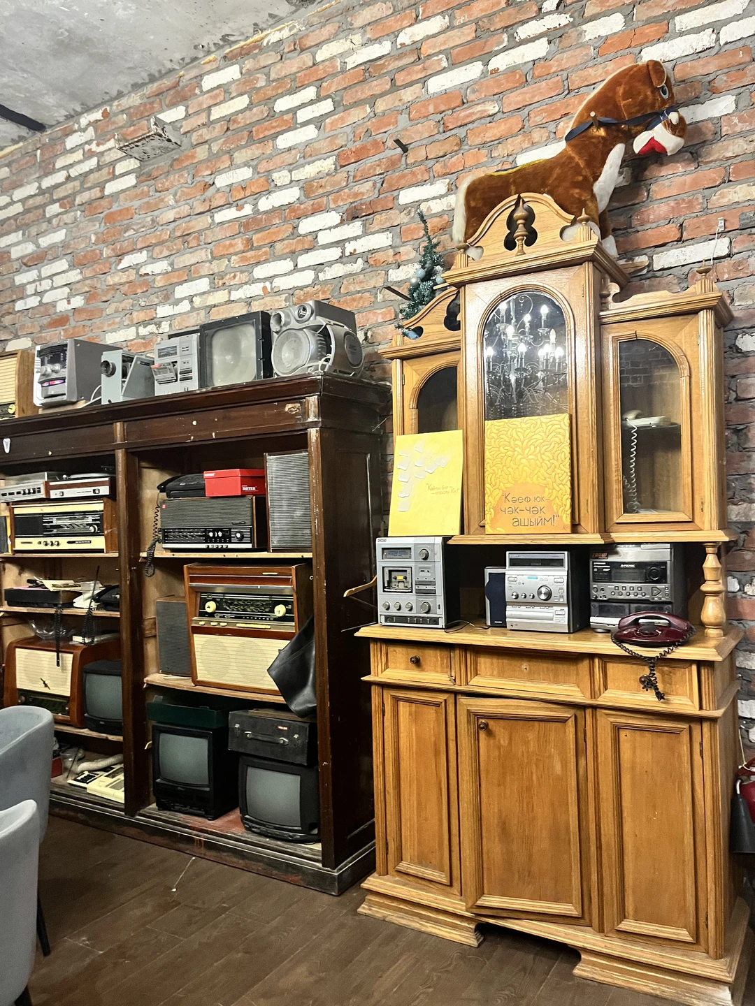 Экскурсия очень понравилась, увлекательные рассказы экскурсовода, аутентичные, местами неожиданные локации