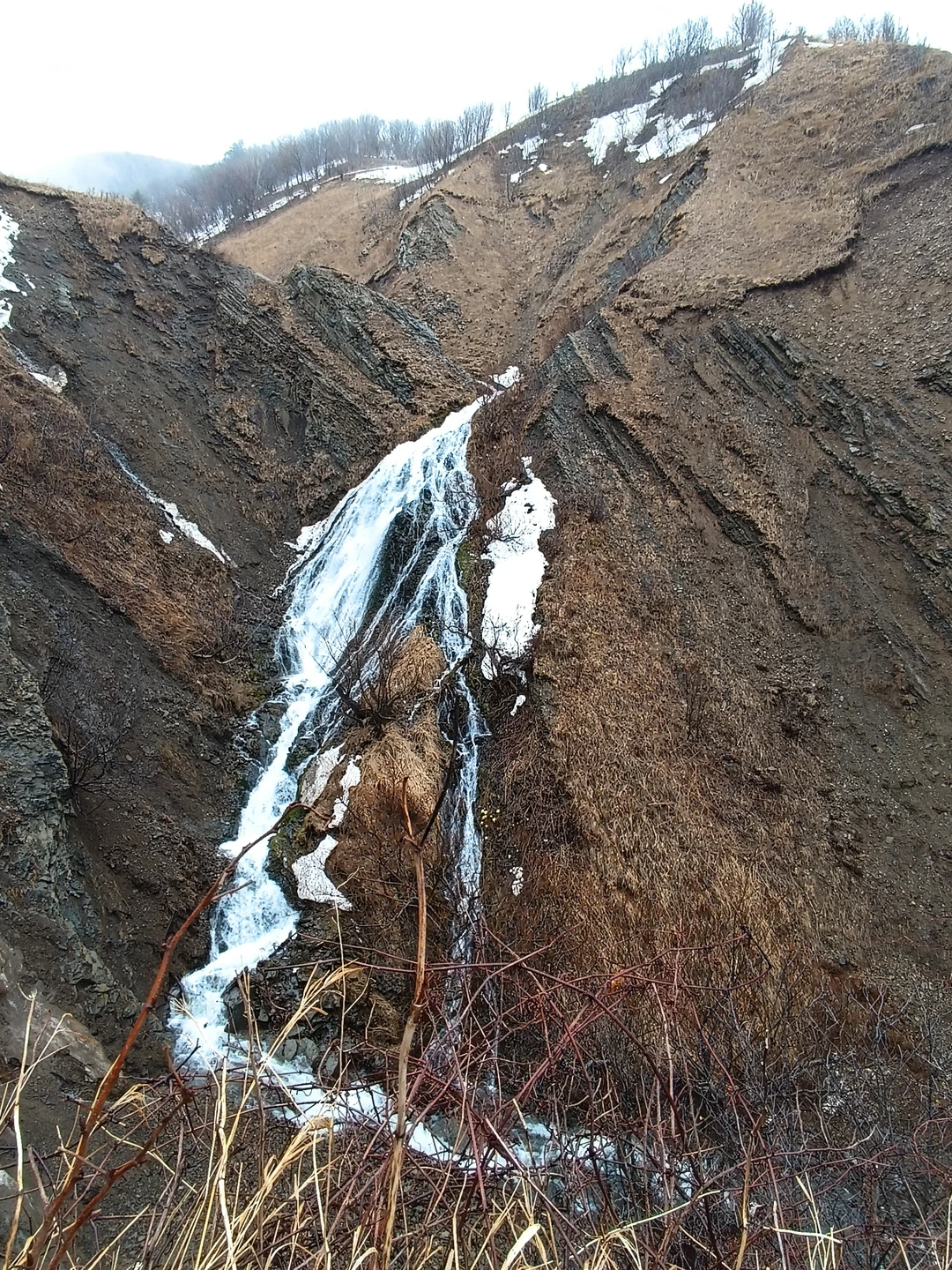Замечательный гид, рассказал абсолютно всё по Сахалин. Было очень интересно и познавательно