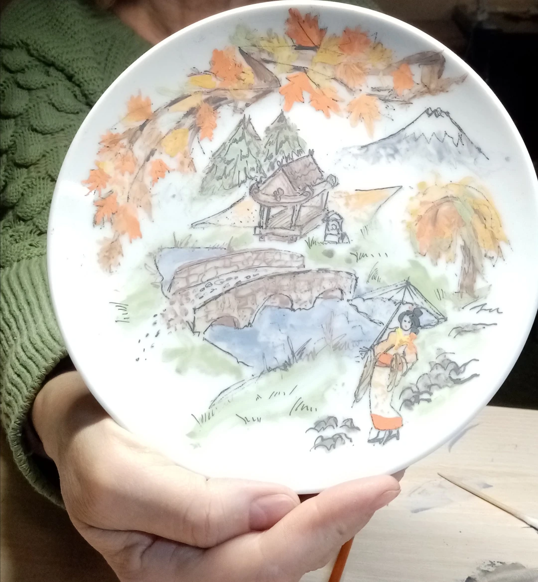 Не пожалейте времени и посетите этот мастер-класс, тк, кроме своей творческой работы, вы получите интересный рассказ