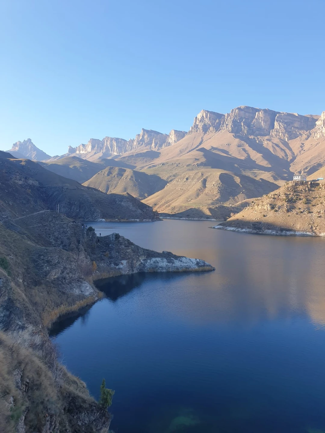 Замечательная экскурсия! Отдельная благодарность гиду Сергею. Все организовано отлично. Сергей предложил выехать по-раньше, чтоб избежать очередей