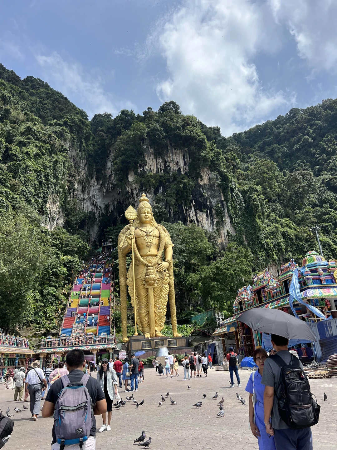 Пещеры Бату, река светлячков и серебристые обезьяны за 1 день (Ирина)