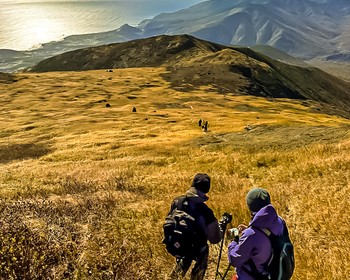 Окрестности вулкана Баранского: гейзеры, фумаролы и купальни