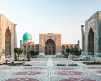 Главные места Самарканда: Гур Эмир, Регистан, Шахи-Зинда и Биби-Ханум