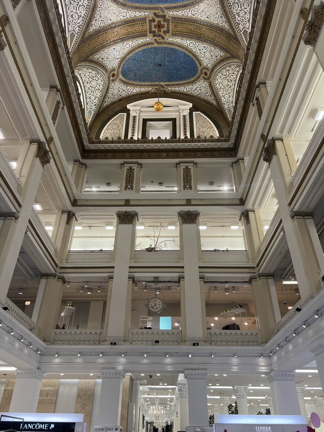 Чикаго - родина небоскрёбов (Roman)