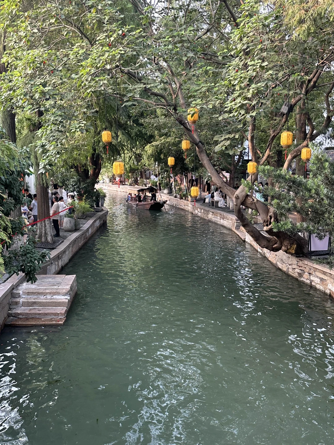 Посетили 2 экскурсии с Баяной и не пожалели. Прекрасный гид, с великолепными знаниями истории Китая. Посетили