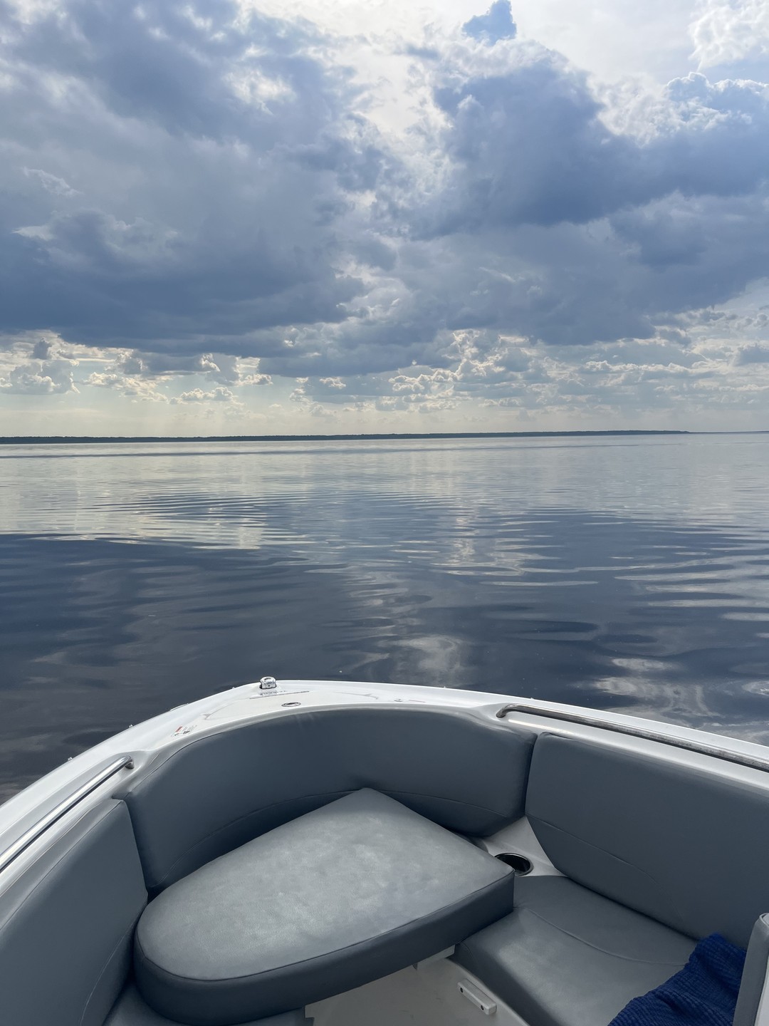 Исследуем Рыбинское водохранилище: прогулка на катере (Валерия)