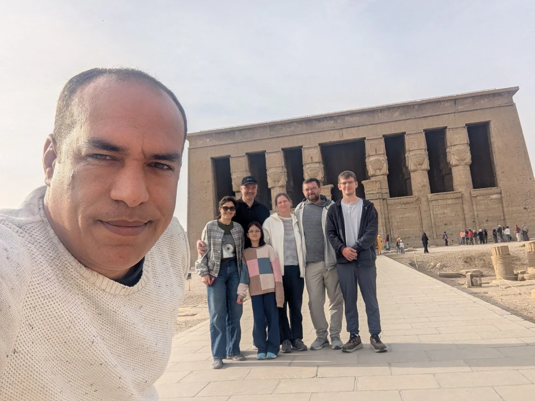 Все было отлично, хороший микроавтобус. Гид Шаркави все рассказал, много интересного. По времени пребывания все как