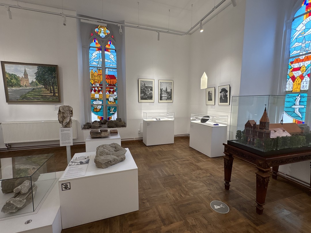 Очень информативная экскурсия, приятная в общении экскурсовод Виктория, профессионал. Благодарим от всей семьи