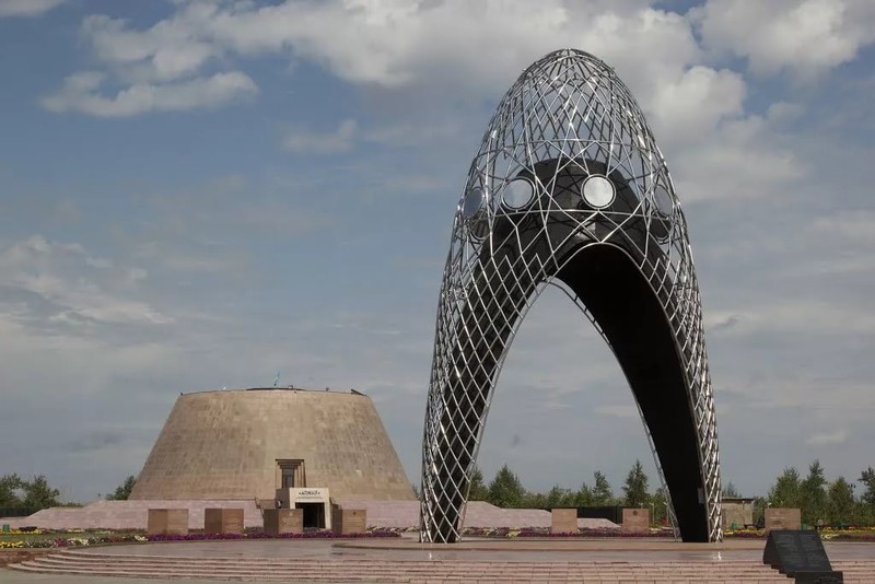 Из Астаны — в музей политических репрессий АЛЖИР