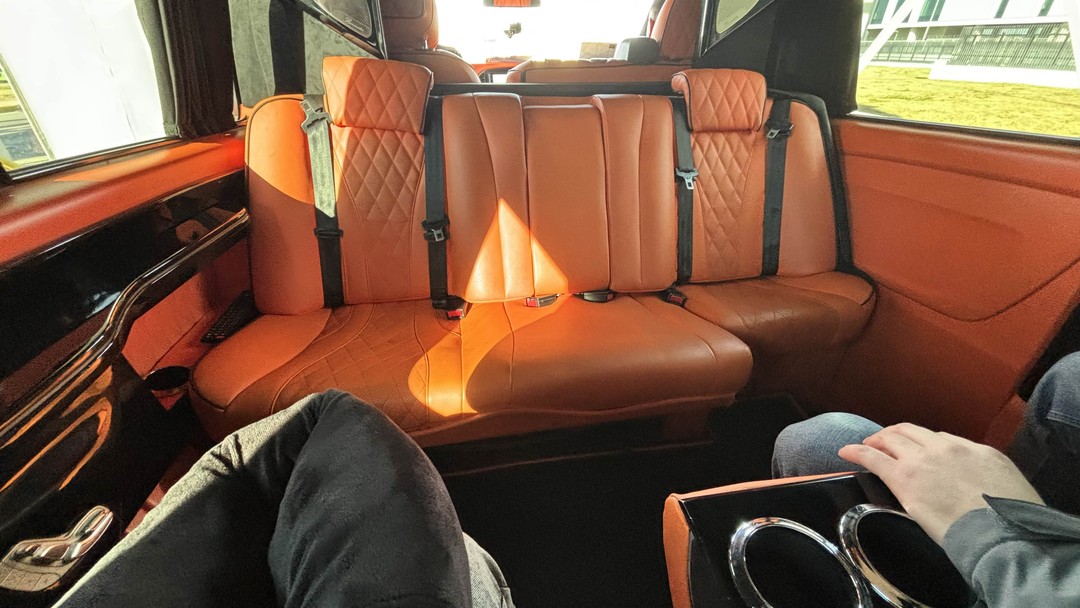 Спасибо большое! Поездка состоялась очень комфортно. Советую всем. Такси берут бывает дороже,а сервис хуже