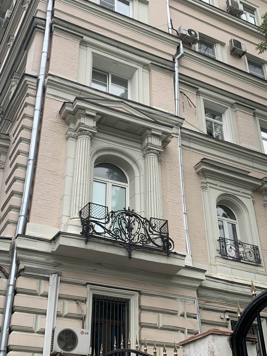 Нескучная прогулка по московским переулкам: между Тверской и Петровкой (Павлина)