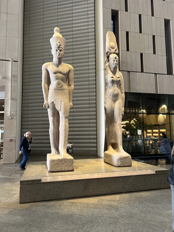 Из Каира - к пирамидам и Большому Египетскому музею