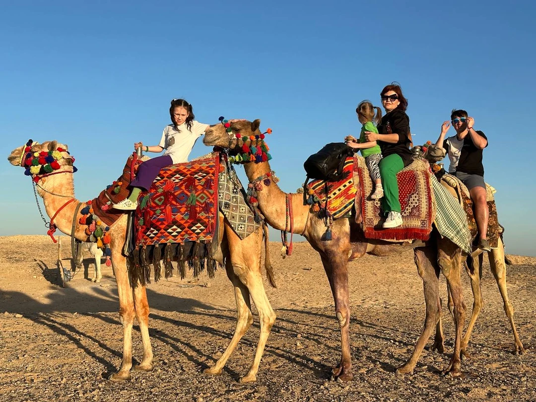 Очень понравилась прогулка! Были семьёй с детьми 6 и 9 лет. Комфортно, спокойно. Вместо 2 часовой