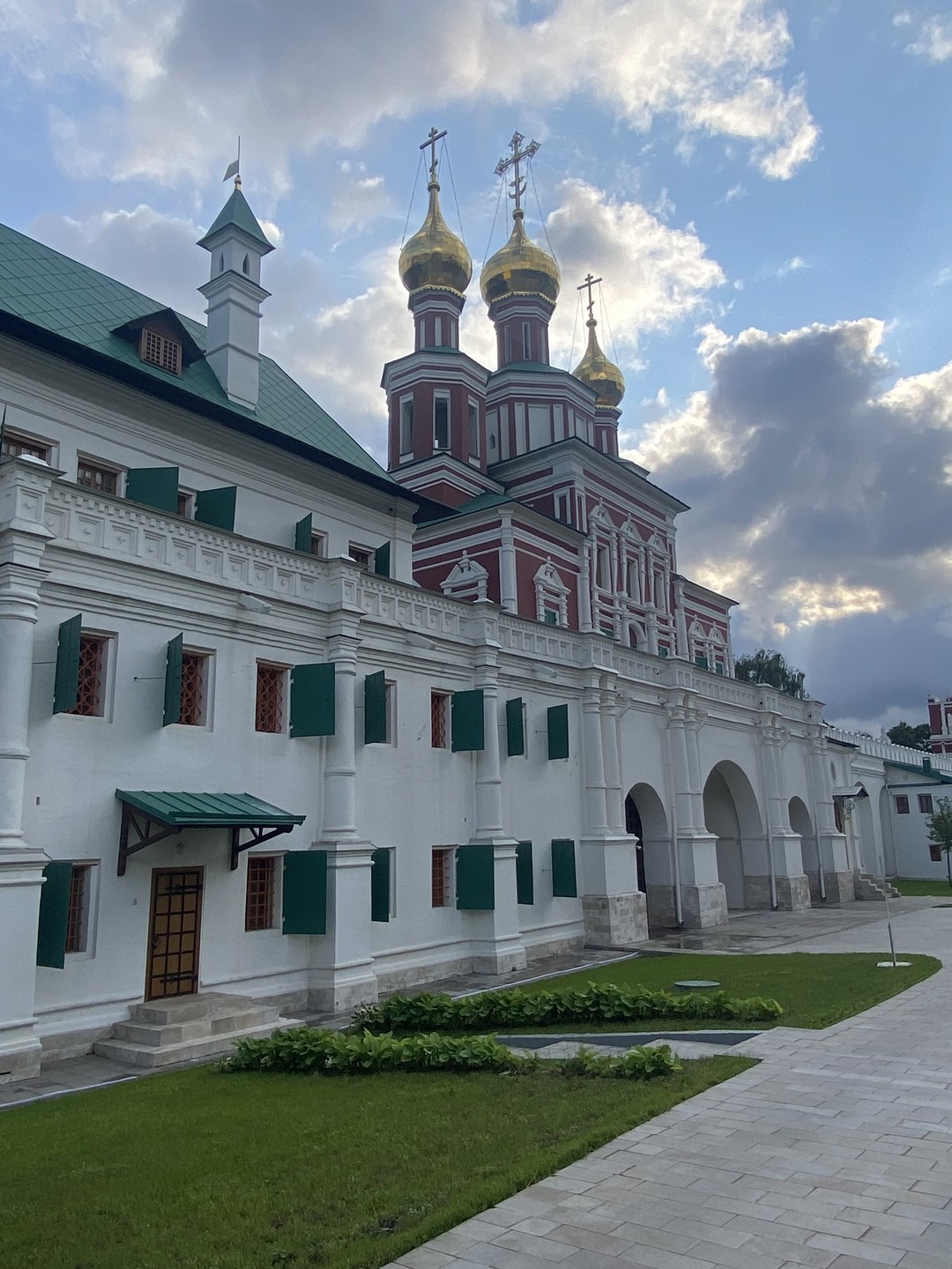 Светская экскурсия в прошлое и настоящее Новодевичьего монастыря (Алёна)