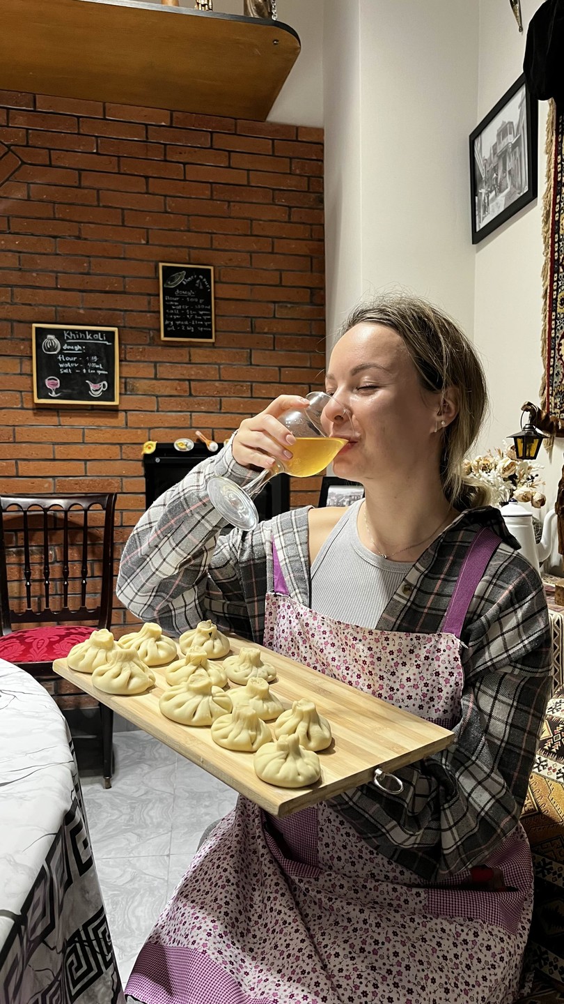Пьём вино и готовим грузинские блюда (Наталья)
