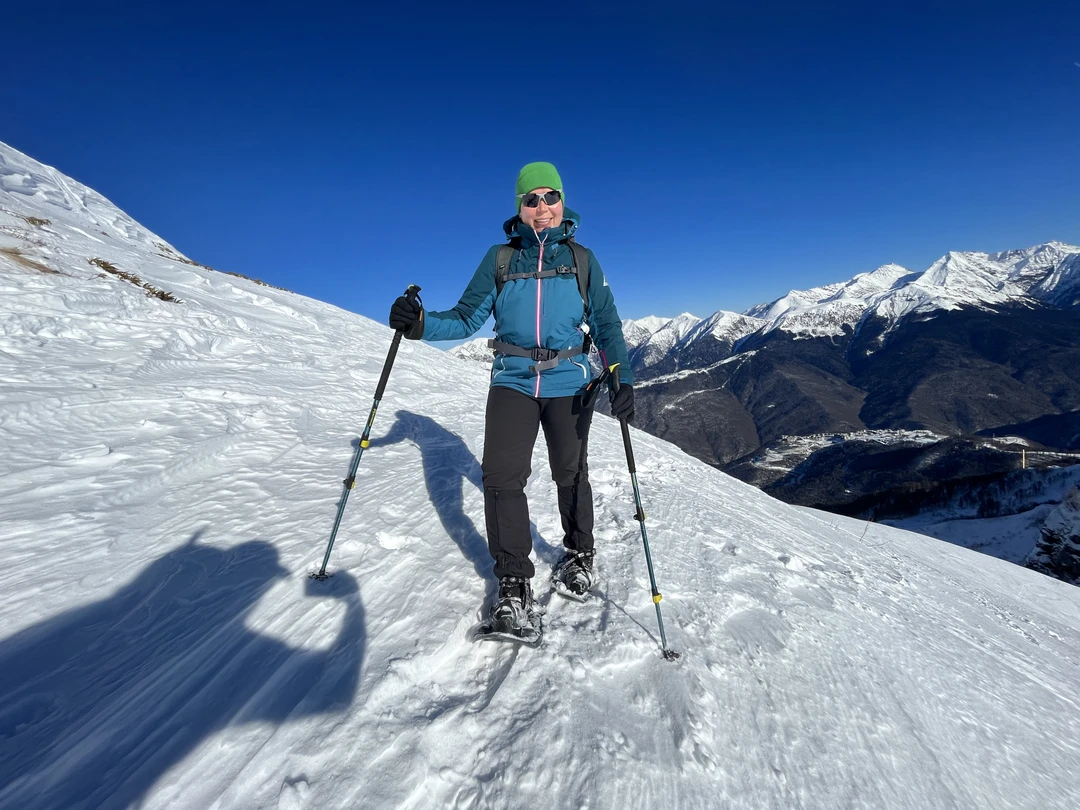 Великолепная прогулка с нагрузкой, безумно красиво, но моментами приходится отвлечься от пейзажа и сосредоточиться на том как и куда поставить ногу