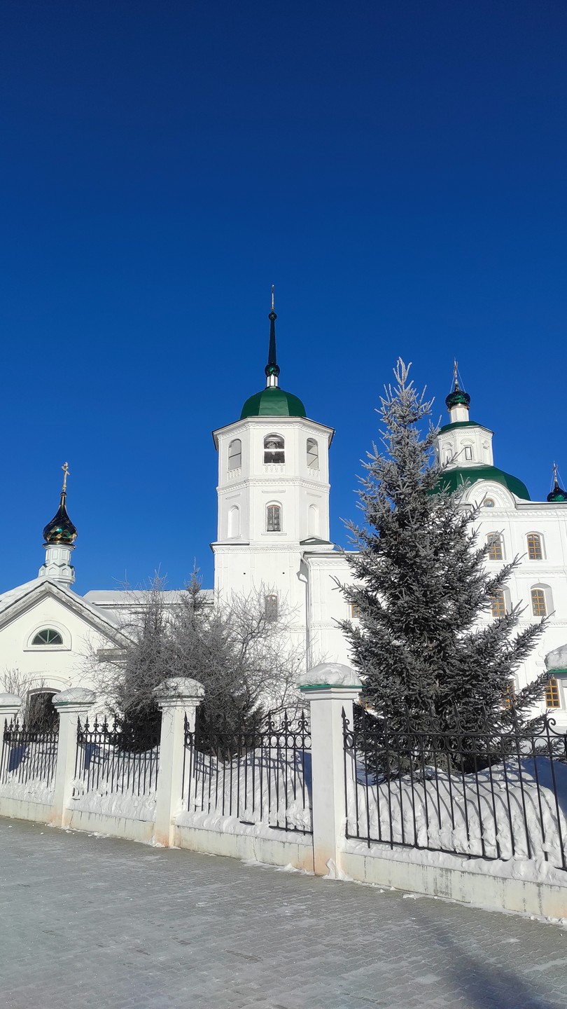 Благодарю организатора Вадима и водителя-гида Андрея за проведенную экскурсию! Все было супер - от встречи в