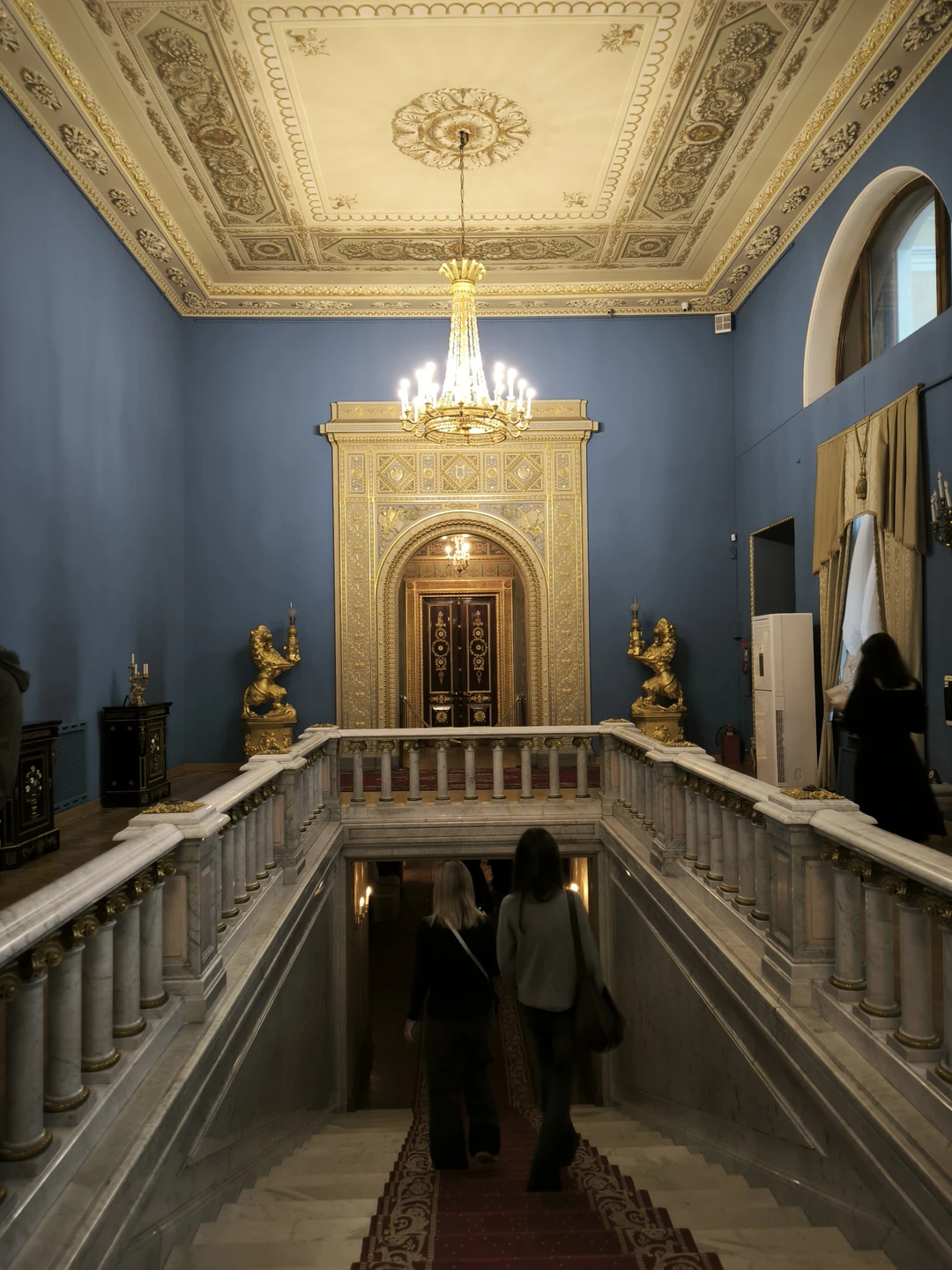 Юсуповский дворец: парадные залы и тайна убийства Распутина (Роман)