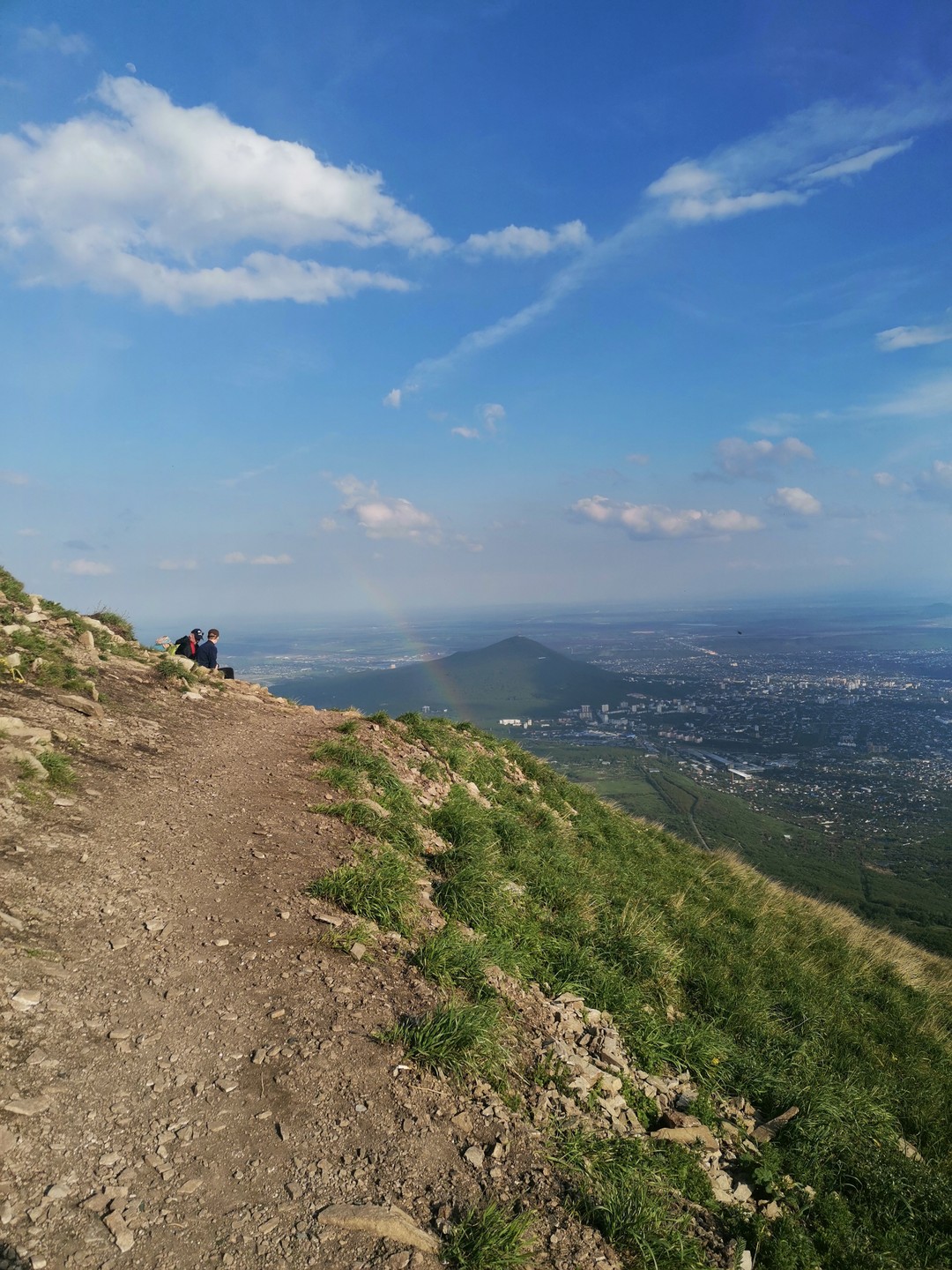 Прекрасный экскурсовод Аня, ездим с ней на экскурсию второй раз, и надеюсь не последний. С погодой