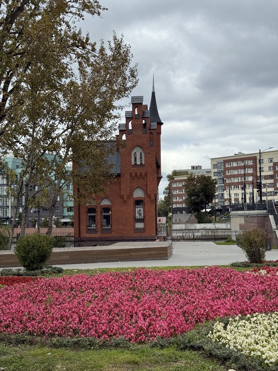 Спасибо Диане за этот день! Знаете, так бывает, когда с подружкой по магазинам идешь: вроде бы