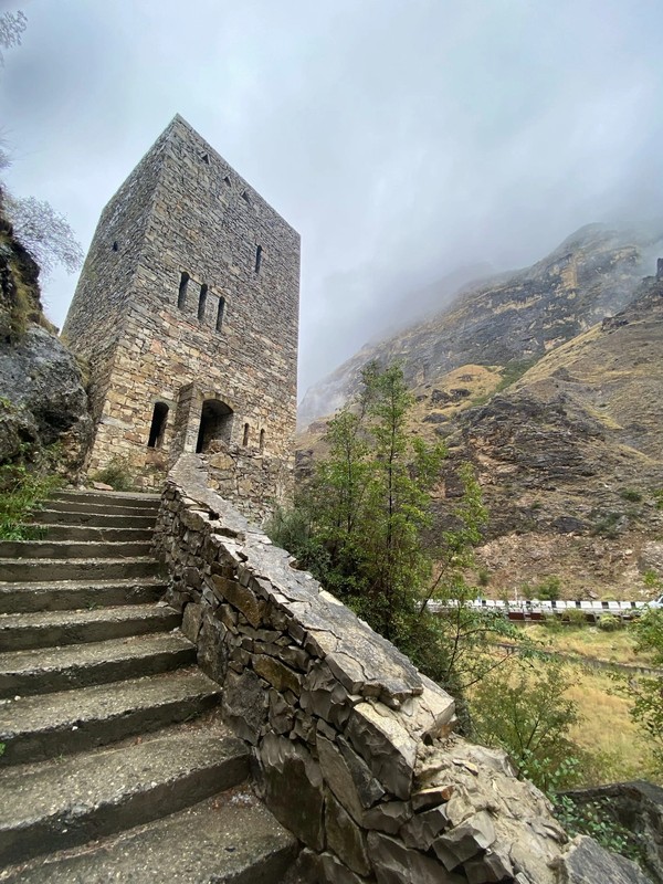 Виды Из Махачкалы – в живописный Гуниб и на Салтинский водопад