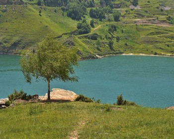 Фото отзыва 3: авторский тур "Открывая силу 5 стихий: трип по Кавказу с духовными практиками, треккингами и джипингом"